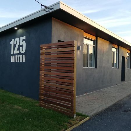 125 Milton Aparthotel Kültér fotó