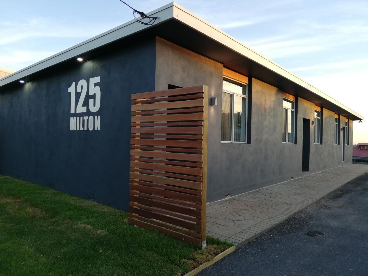 125 Milton Aparthotel Kültér fotó